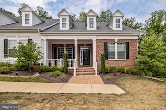 392 Buckeye Cir, La Plata, MD 20646