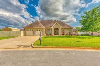 206 E Nassau Ave, Muscle Shoals, AL 35661