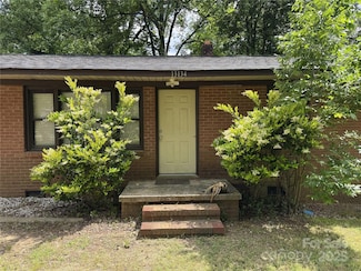 13134 Homewood Dr, Charlotte, NC 28262