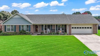 2216 Carleton Dr SW, Decatur, AL 35603