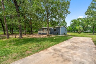 17689 Pine View Dr, Conroe, TX 77302