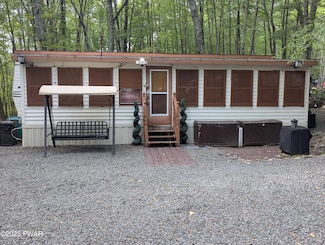 118 Heron Cir, Shohola, PA 18458