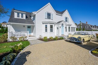 697 Scudder Ave, Hyannis, MA 2601