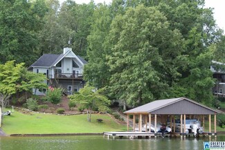 305 Sweetwater Dr, Wedowee, AL 36278