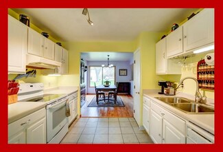 46 Waunona Woods Ct, Madison, WI 53713