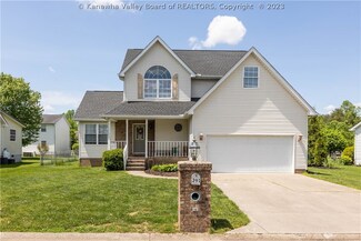 391 Pebble Creek Dr, Fraziers Bottom, WV 25082