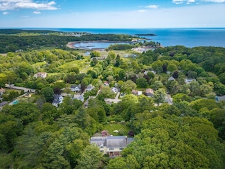 13 Hickory Hill Rd, Manchester, MA 01944