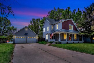 717 W 5th St, Newton, KS 67114