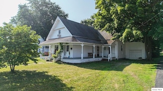 113 E Walnut St, Cardington, OH 43315