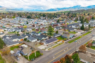 1555 S Columbus Ave, Medford, OR 97501