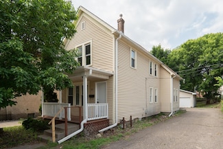 351 Saint Clair Ave, Saint Paul, MN 55102