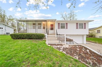 213 SW Yost Ave, Lees Summit, MO 64081