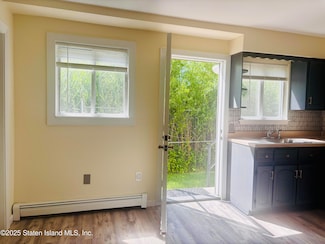 145 Sandalwood Dr Unit 1, Staten Island, NY 10308