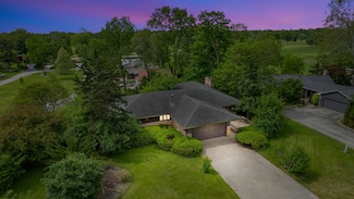 407 G H Baker Dr, Urbana, IL 61801