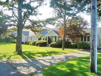 8 Pine Dr, Harwich, MA 02645