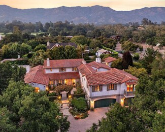 262 Santa Rosa Ln, Santa Barbara, CA 93108
