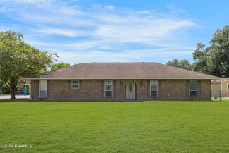 2806 Old Jeanerette Rd, New Iberia, LA 70563