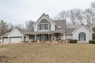 13488 Georgia Ct, Saint Paul, MN 55124