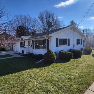 841 W Jefferson St, Stoughton, WI 53589