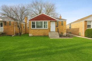 904 Grey Ave, Evanston, IL 60202