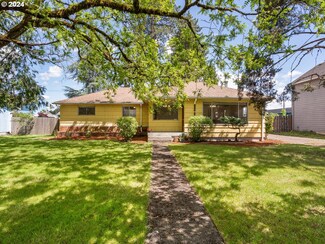 1010 S River St, Newberg, OR 97132