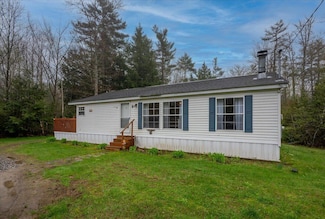 61 Hoffses Beach Ln, Damariscotta, ME 04543
