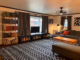 45 Forest Lake Cir, Winchester, NH 03470