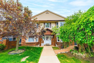 8597 Mathias Dr Unit 42, Grosse Ile, MI 48138