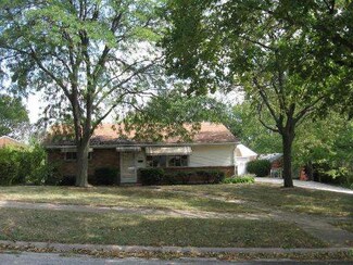 239 Skylark Dr, Rockford, IL 61107