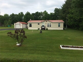 1147 County Route 12, Pennellville, NY 13132