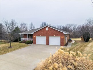302 N Birch St, Savannah, MO 64485