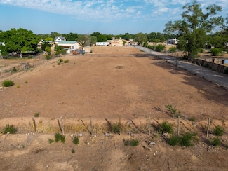 808 Camino Del Prado NW, Albuquerque, NM 87114
