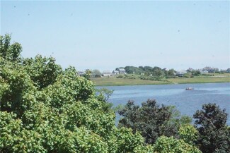 66 Sakonnet Point Rd, Little Compton, RI 02837