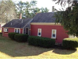 714 County Rd, West Wareham, MA 02576