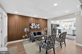 58 E Montana St, Philadelphia, PA 19119