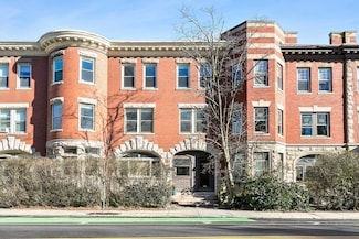487 Washington St Unit 2, Brookline, MA 02446