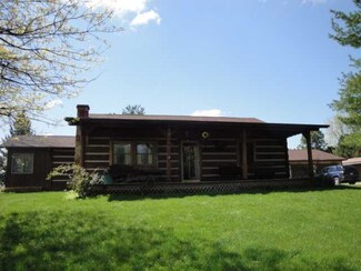 8233 Bowers Rd SW, Amanda, OH 43102