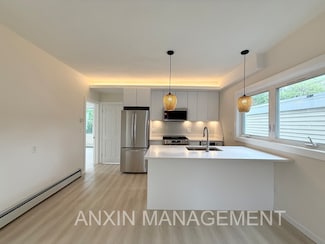 144 Spring St Unit 2, Cambridge, MA 02141