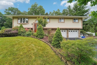 30 Birchwood Terrace, Nanuet, NY 10954