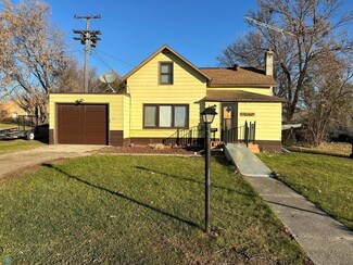 705 2nd St S, Tower City, ND 58071