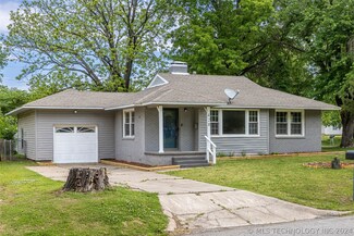 428 E 10th St, Claremore, OK 74017