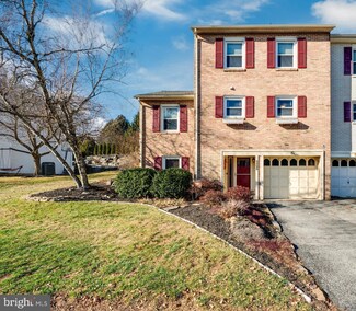 8323 Countryside Ln, Fogelsville, PA 18051