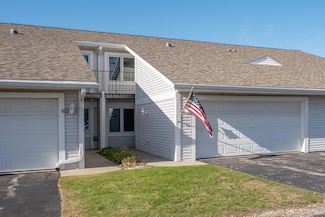 653 Hartford Square, Hartford, WI 53027