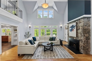 9 Stones Throw, Plymouth, MA 02360