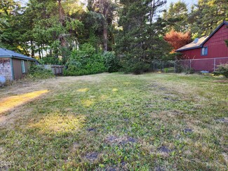 Lot 2 Rhododendron Ave, Lincoln Beach, OR 97388