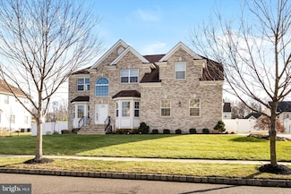 5 Opal Dr, Robbinsville, NJ 08691