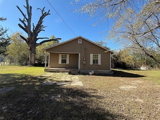 114 Nicholson St, Sulphur Springs, TX 75482