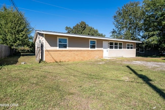 2608 W 21st St, Panama City, FL 32405