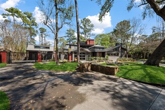 57 Carolane Trail, Houston, TX 77024