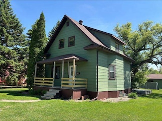 223 1st Ave S, New Rockford, ND 58356